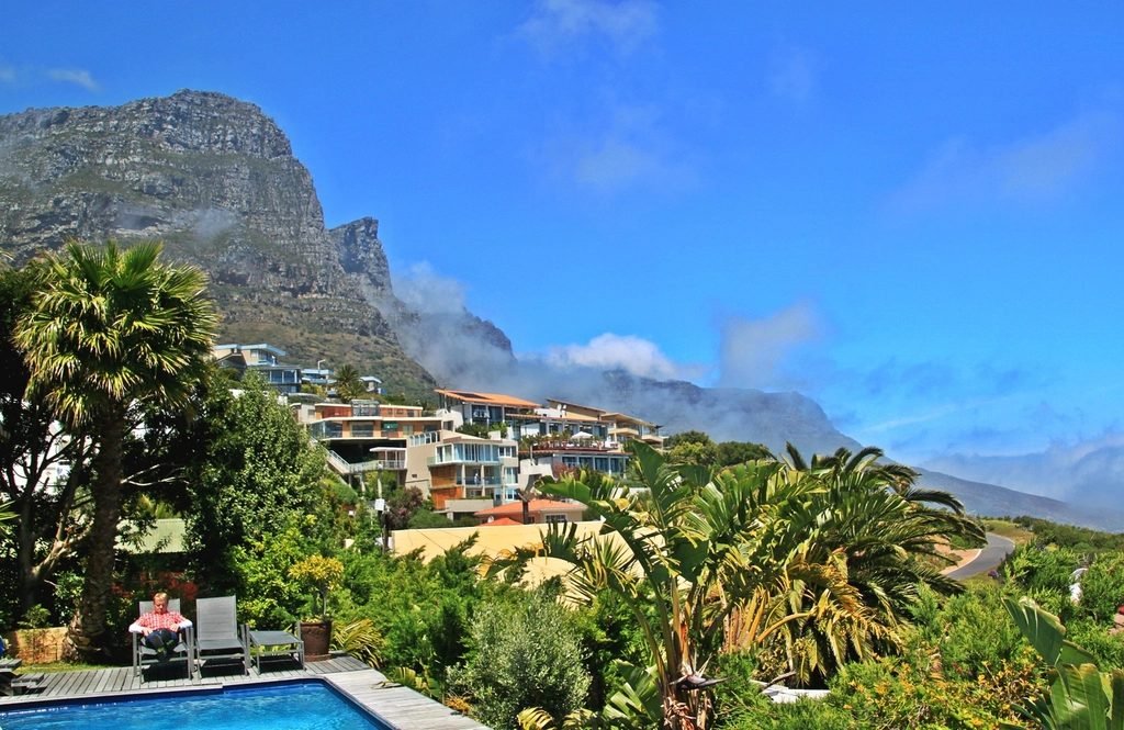 Cape Town beneath Table Mountain